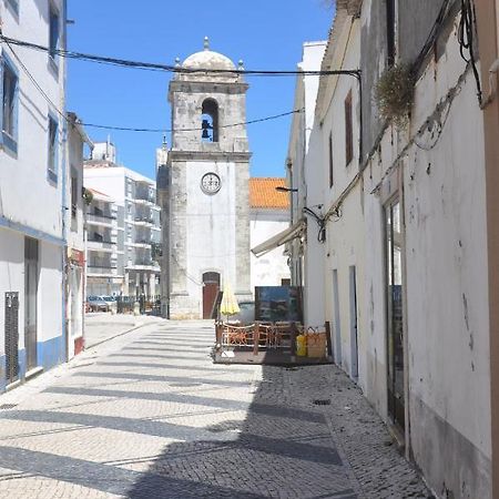 Tic Tac Apartment Peniche Bagian luar foto