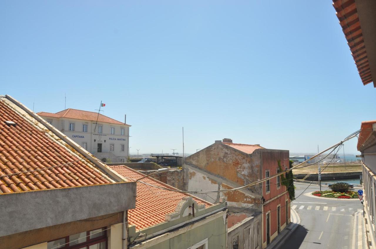 Tic Tac Apartment Peniche Bagian luar foto