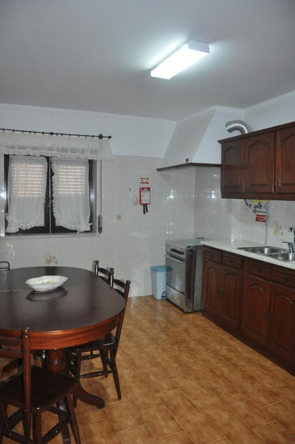 Tic Tac Apartment Peniche Bagian luar foto